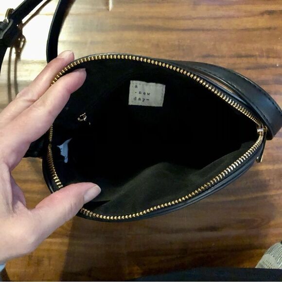 A New Day Small Tropical Purse - Picture 4 of 9